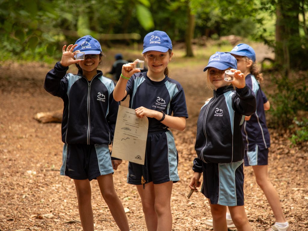 Students on an explorers hunt
