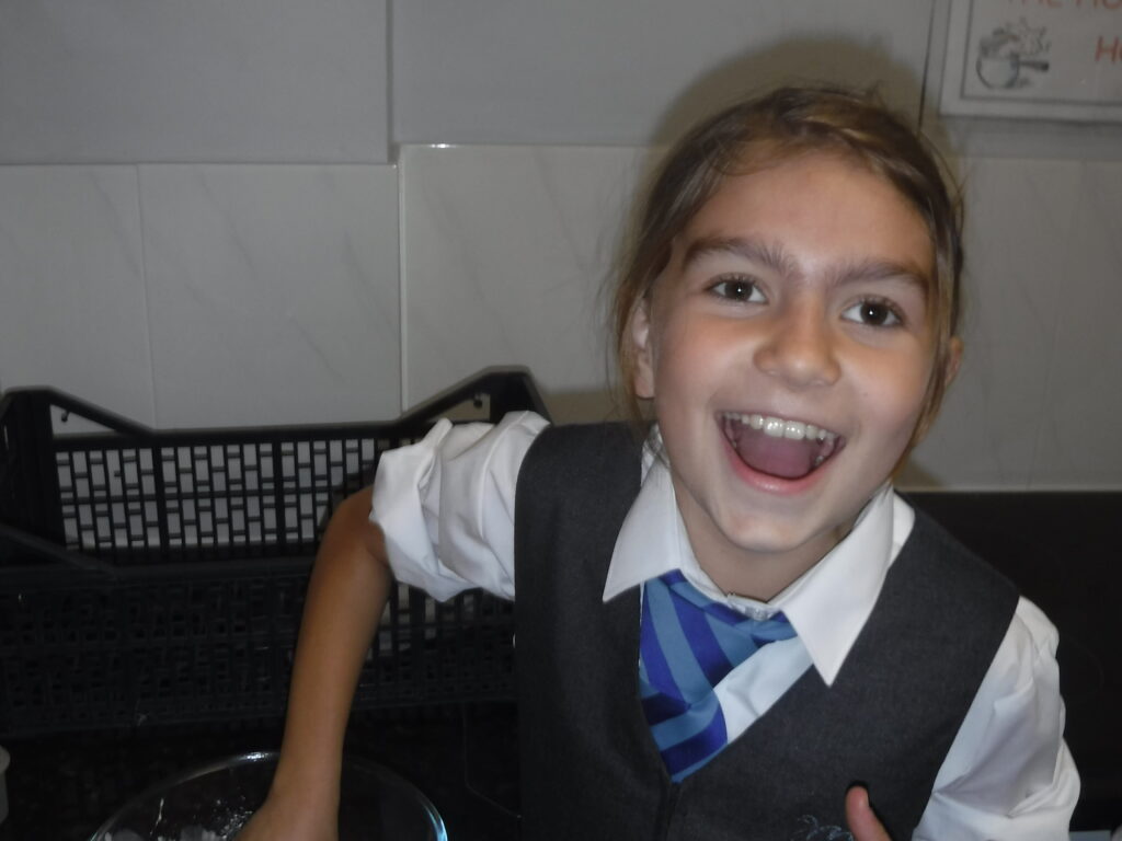 girl making oobleck